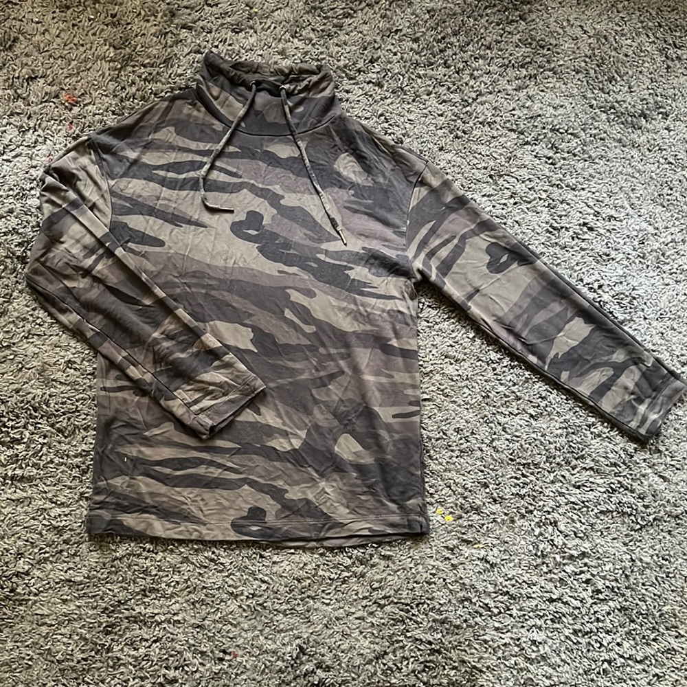 Nicole Miller Camo Long Sleeve